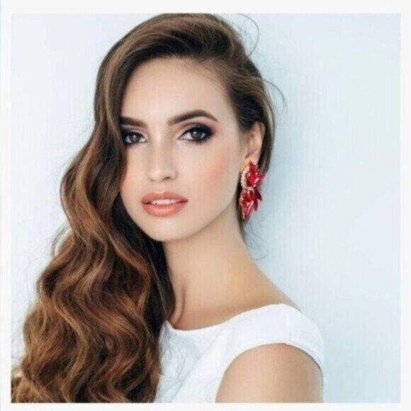 Crystal Cluster Red Drop Earrings - Picture 3 of 3